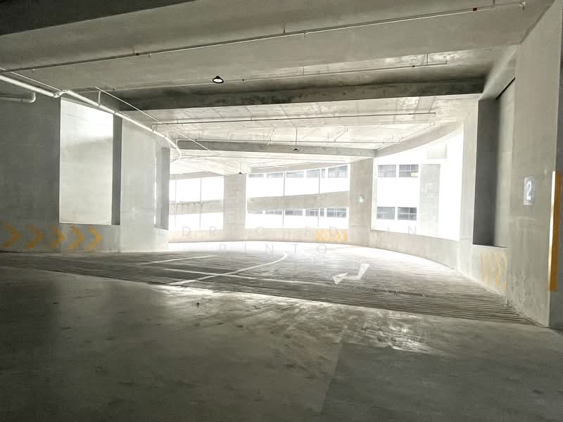 SmartFood@Mandai, 10 Mandai Estate, 3,746 sqft, Factory / Workshop (B2) For Sale, by Cedric Edwin Pinto, 500100783 - Car Park - CommercialGuru.com.sg