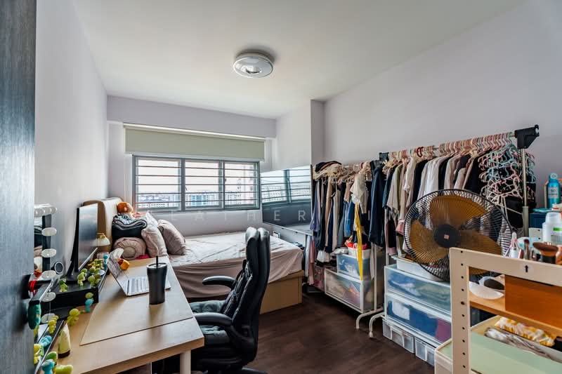 463C Sembawang Drive HDB Flat For Sale at S$ 650,000 | PropertyGuru Singapore - Bedroom