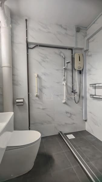 4 Toh Yi Drive, 4 Toh Yi Drive, 3 Bedrooms, 1,119 sqft, HDB Flat For Rent, by Steven Tham, 500100792 - Bathroom - PropertyGuru.com.sg