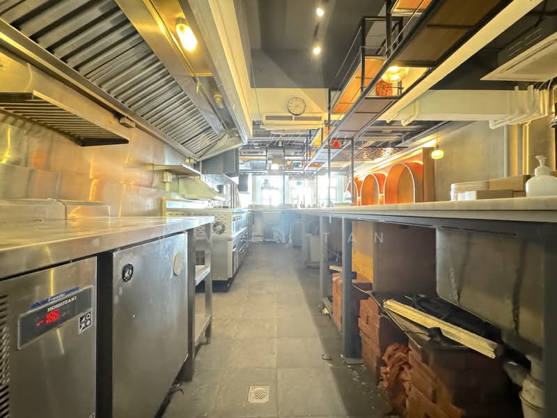 Fully Renovated Restaurant. No Takeover Fee, Keong Saik, Craig Road, Duxton Road, 1,105 sqft, Food & Beverage For Rent, by Vivien Tan, 500100804 - Kitchen - CommercialGuru.com.sg