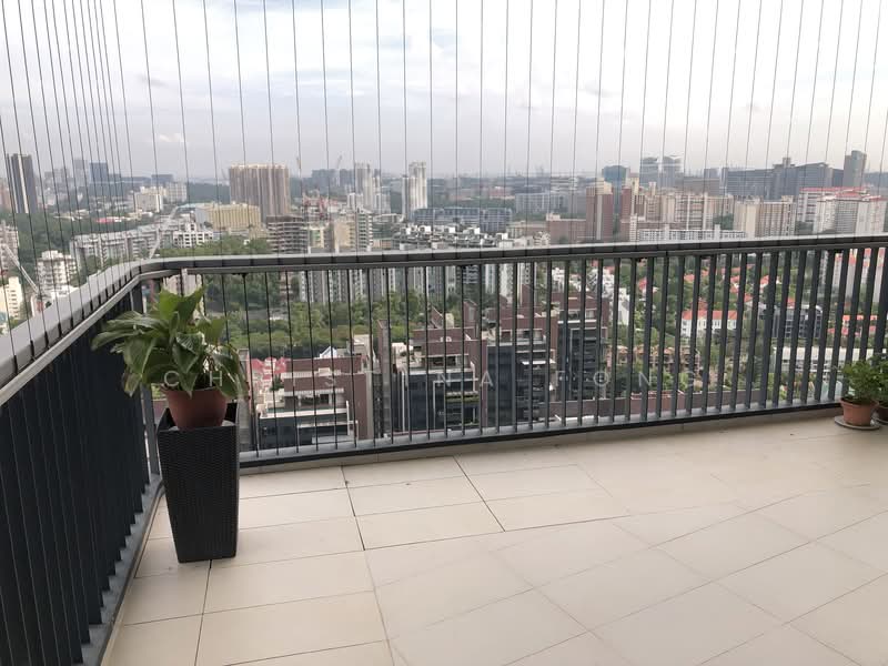 d'Leedon (Former Farrer Court), 3 Leedon Heights, 4 Bedrooms, 2,230 sqft, Condominium For Sale, by Christina Fong, 500100814 - Balcony - PropertyGuru.com.sg