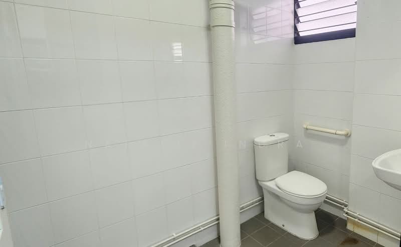 405 Sin Ming Avenue HDB Flat For Sale at S$ 895,000 | PropertyGuru Singapore - Bathroom