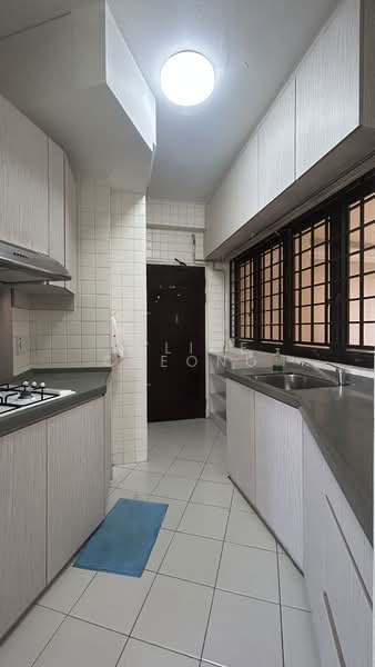 Bayshore Park, 50 Bayshore Road, 2 Bedrooms, 936 sqft, Condominium For Rent, by Felice Cheong, 500100854 - Kitchen - PropertyGuru.com.sg