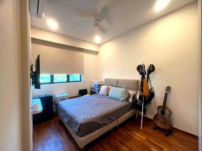 Azalea Park Condo, 10 Flora Road, 3 Bedrooms, 1,335 sqft, Condominium For Sale, by Ken Lim, 500100857 - Bedroom - PropertyGuru.com.sg
