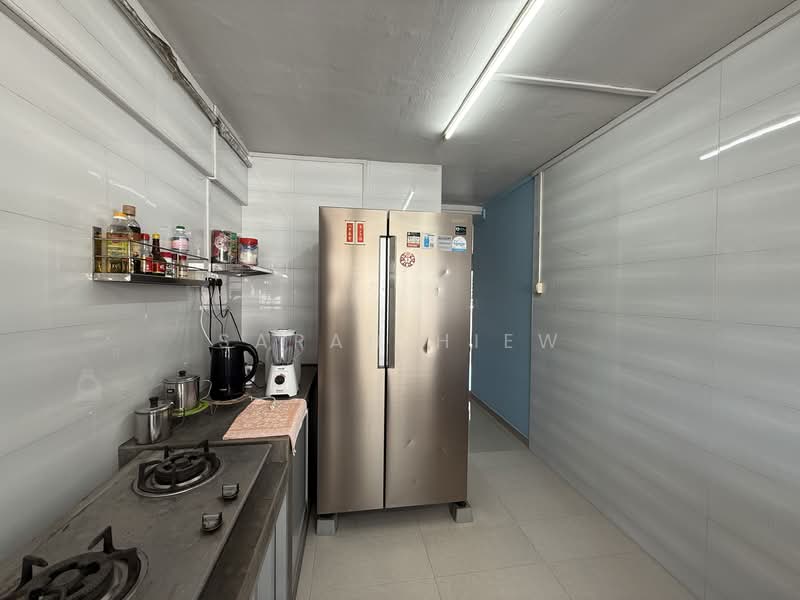 347 Woodlands Avenue 3, 347 Woodlands Avenue 3, 3 Bedrooms, 904 sqft, HDB Flat For Rent, by Sarah Hiew, 500100858 - Kitchen - PropertyGuru.com.sg