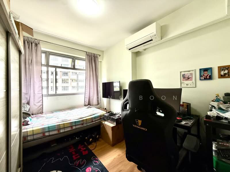 613A Tampines North Drive 1 HDB Flat For Sale at S$ 780,000 | PropertyGuru Singapore - Bedroom