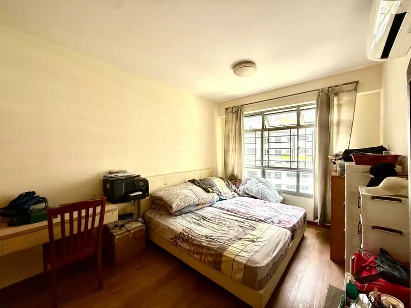 613A Tampines North Drive 1 HDB Flat For Sale at S$ 780,000 | PropertyGuru Singapore - Bedroom