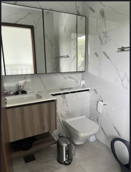 Lattice One Condominium For Sale at S$ 2,000,000 | PropertyGuru Singapore - Bathroom