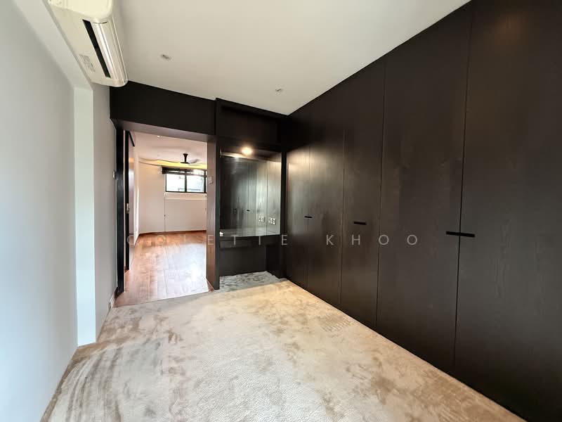 Crystal Court, 456 River Valley Road, 4 Bedrooms, 2,605 sqft, Apartment For Rent, by Colette Khoo, 500100872 - Walk-in wardrobe - PropertyGuru.com.sg
