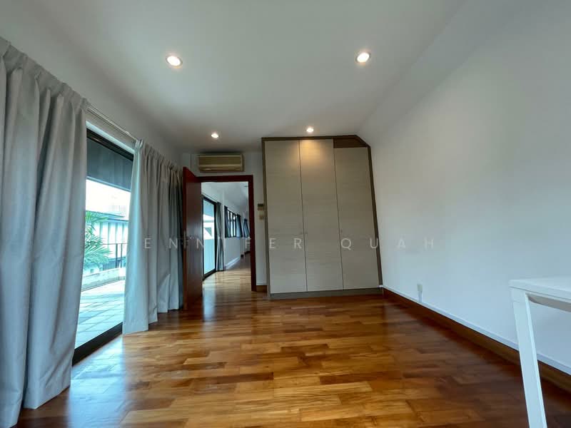 D13 Contemporary 2 Storey Bungalow House with pool, Dunsfold Drive, 6 Bedrooms, 4,800 sqft, Bungalow House For Rent, by Jennifer Quah, 500100873 - Bedroom - PropertyGuru.com.sg