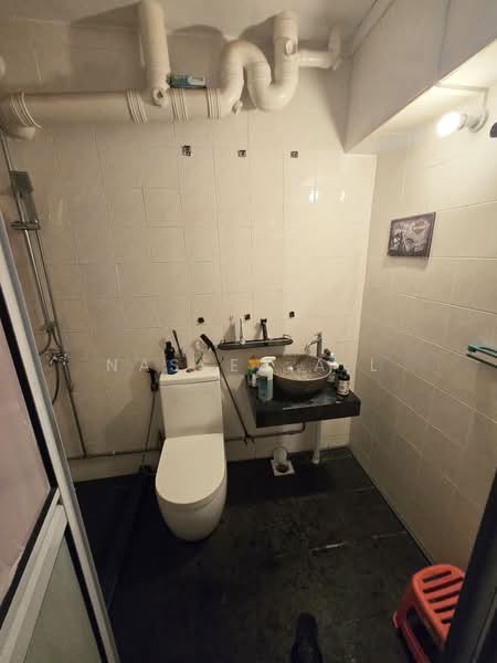 188A Rivervale Drive HDB Flat For Sale at S$ 680,000 | PropertyGuru Singapore - Bathroom