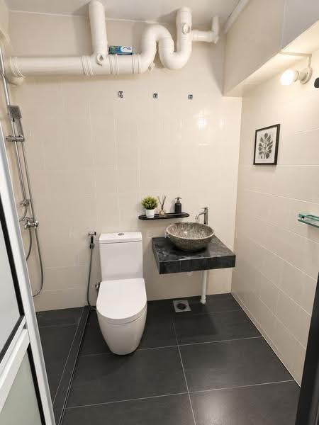 188A Rivervale Drive, 188A Rivervale Drive, Hougang / Punggol / Sengkang, 3 Bedrooms, 1,237 sqft, HDB Flat For Sale, by Nasser A L, 500100882 - Bathroom - PropertyGuru.com.sg