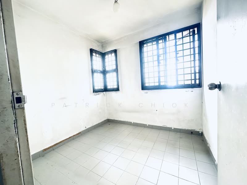 208 Boon Lay Place, 208 Boon Lay Place, 2 Bedrooms, 721 sqft, HDB Flat For Sale, by Patrick Chiok, 500100892 - Interior - PropertyGuru.com.sg