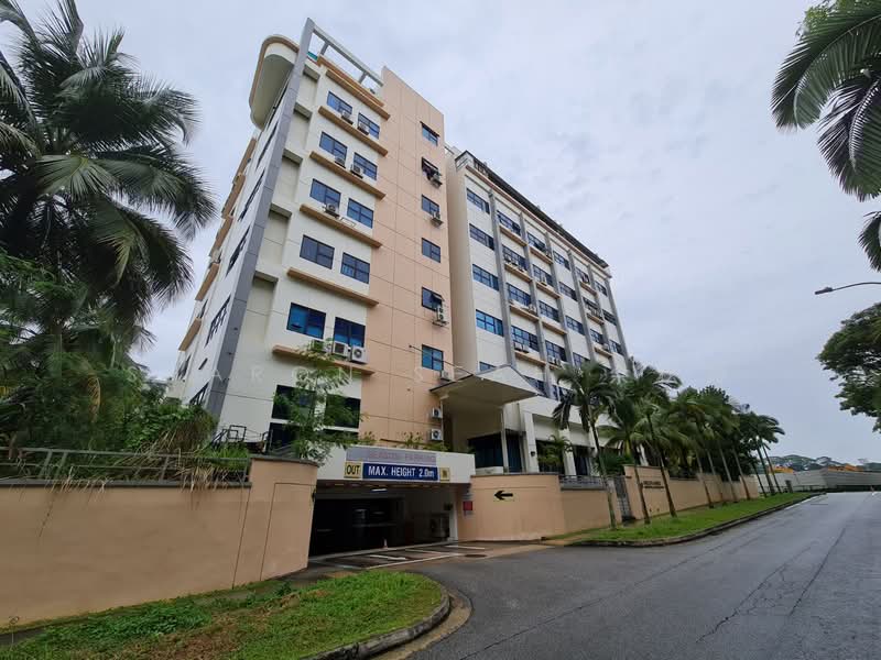 Multi-Wide Industrial Building, 18 Mandai Estate, 1,130 sqft, Factory / Workshop (B2) For Sale, by Sharon Seah 佘松玲, 500100897 - Exterior - CommercialGuru.com.sg