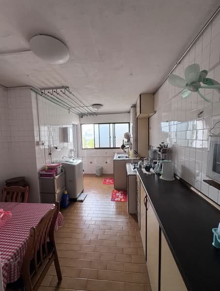 283 Bukit Batok East Avenue 3, 283 Bukit Batok East Avenue 3, Room Rental, 150 sqft, HDB Flat For Rent, by Derek Lee, 500100899 - Kitchen - PropertyGuru.com.sg
