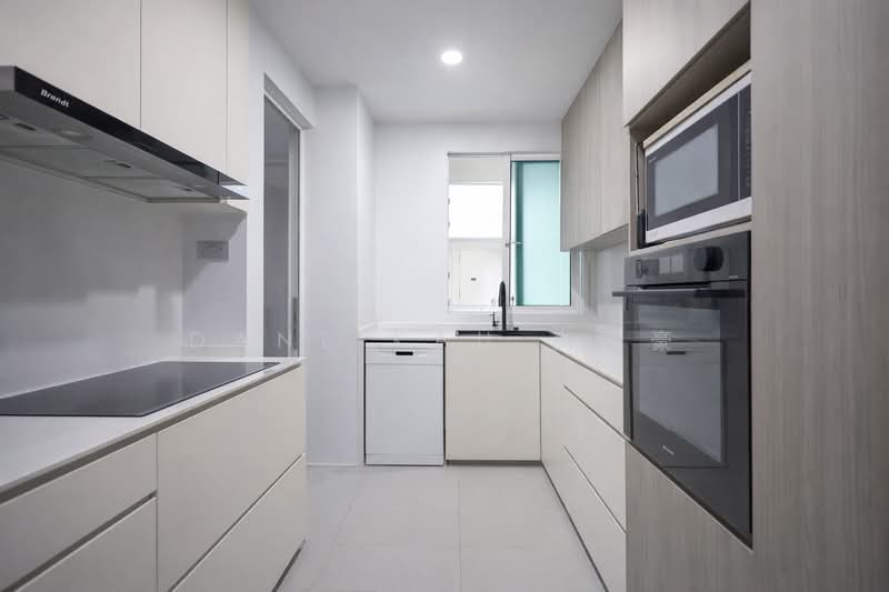 Edelweiss Park Condo, 90 Flora Road, 4 Bedrooms, 1,625 sqft, Condominium For Sale, by Dane Kau 高国豪, 500100906 - Kitchen - PropertyGuru.com.sg