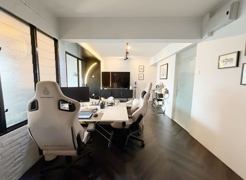 238 Lorong 1 Toa Payoh HDB Flat For Sale at S$ 1,000,000 | PropertyGuru Singapore - Study