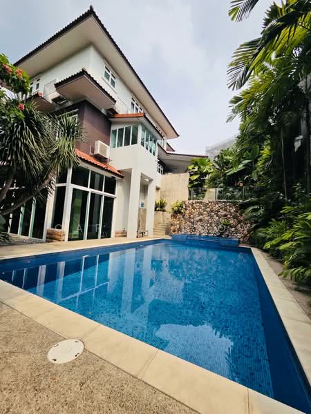 For Sale - Almond Cresent