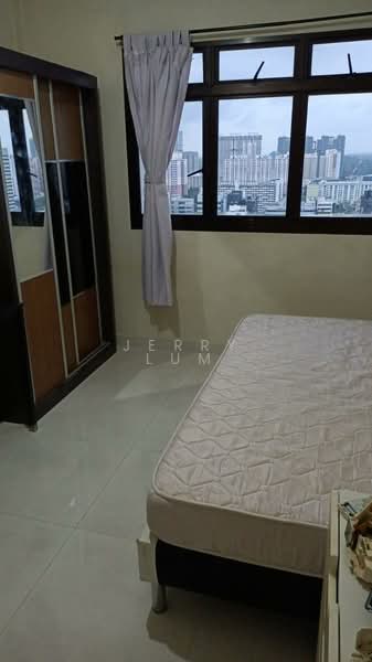 109A Depot Road HDB Flat For Sale at S$ 850,000 | PropertyGuru Singapore - Bedroom