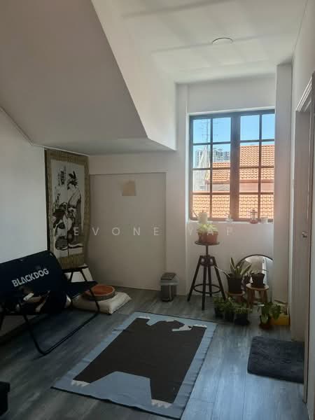 Shophouse along Joo Chiat Road near carpark, Joo Chiat Road, 950 sqft, Shop / Shophouse For Rent, by Evone Yap, 500100924 - Living Room - CommercialGuru.com.sg