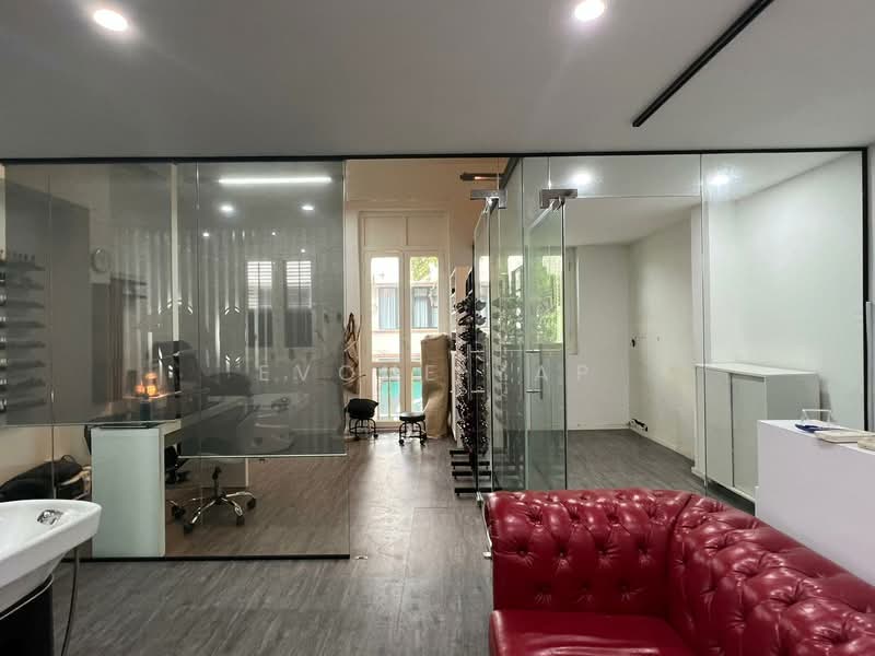 Shophouse along Joo Chiat Road near carpark, Joo Chiat Road, 950 sqft, Shop / Shophouse For Rent, by Evone Yap, 500100924 - Interior - CommercialGuru.com.sg