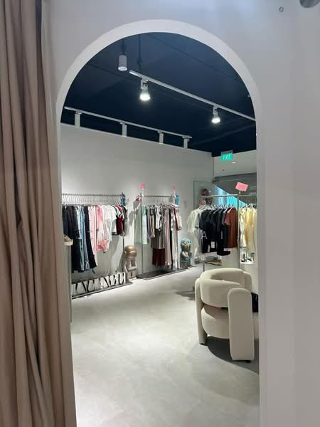 Delfi Orchard, 402 Orchard Road Singapore, 441 sqft, Mall Shop For Rent, by Tina Cai, 500100928 - Interior - CommercialGuru.com.sg