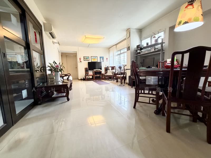 705 Pasir Ris Drive 10, 705 Pasir Ris Drive 10, 3 Bedrooms, 1,206 sqft, HDB Flat For Sale, by Ashley Chai 蔡忝玲, 500100932 - Living Room - PropertyGuru.com.sg