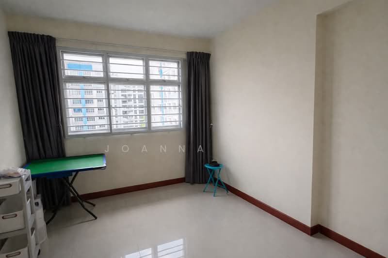 878A Tampines Avenue 8 HDB Flat For Sale at S$ 750,000 | PropertyGuru Singapore - Interior