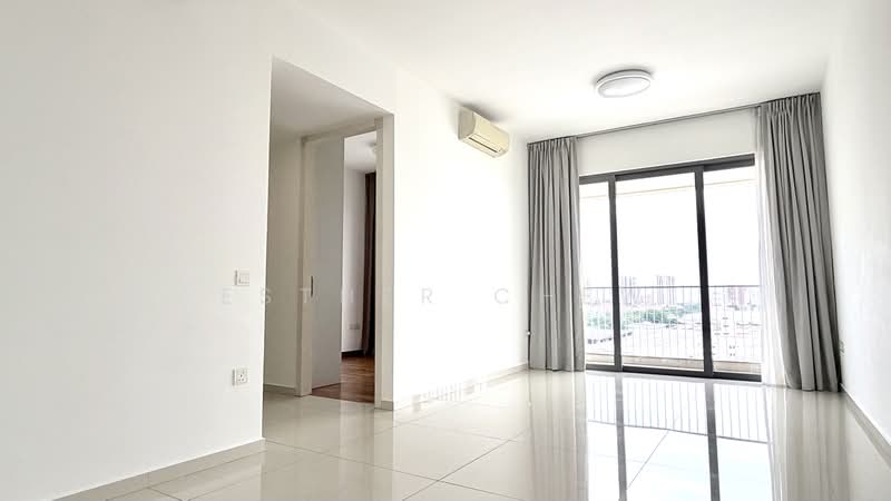Bedok Residences, 24 Bedok North Drive, 2 Bedrooms, 808 sqft, Condominium For Rent, by Esther Chew, 500100938 - Living Room - PropertyGuru.com.sg