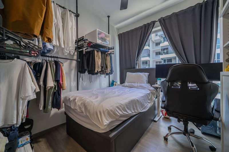 The Tampines Trilliant, 25 Tampines Central 7, 3 Bedrooms, 872 sqft, Executive Condominium For Sale, by Jeremy Quah Chen Cher, 500100941 - Bedroom - PropertyGuru.com.sg