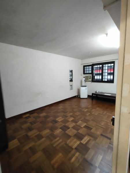 12 Holland Avenue, 12 Holland Avenue, 2 Bedrooms, 786 sqft, HDB Flat For Sale, by JC Ding, 500100960 - Living Room - PropertyGuru.com.sg