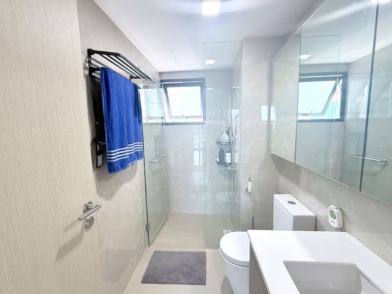 Treasure at Tampines Condominium For Sale at S$ 2,500,000 | PropertyGuru Singapore - Bathroom