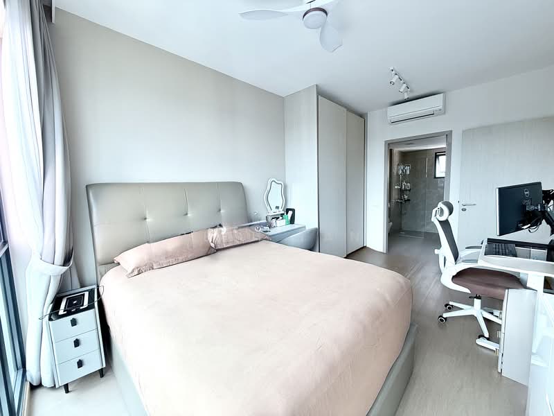 Treasure at Tampines Condominium For Sale at S$ 2,500,000 | PropertyGuru Singapore - Bedroom