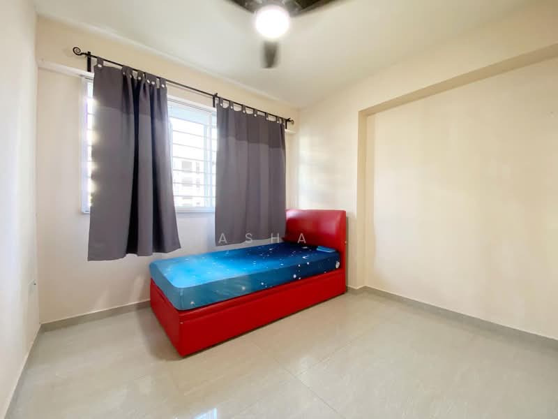 216B Boon Lay Avenue HDB Flat For Sale at S$ 508,888 | PropertyGuru Singapore - Bedroom