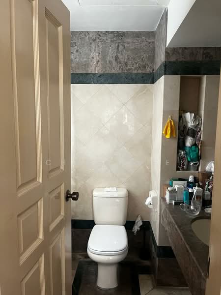 Symphony Heights, 33 Hume Avenue, 2 Bedrooms, 1,033 sqft, Condominium For Rent, by Chris Chee, 500100987 - Bathroom - PropertyGuru.com.sg