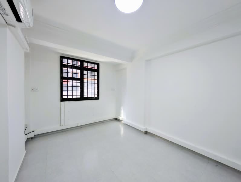 6 Beach Road HDB Flat For Sale at S$ 588,888 | PropertyGuru Singapore - Interior