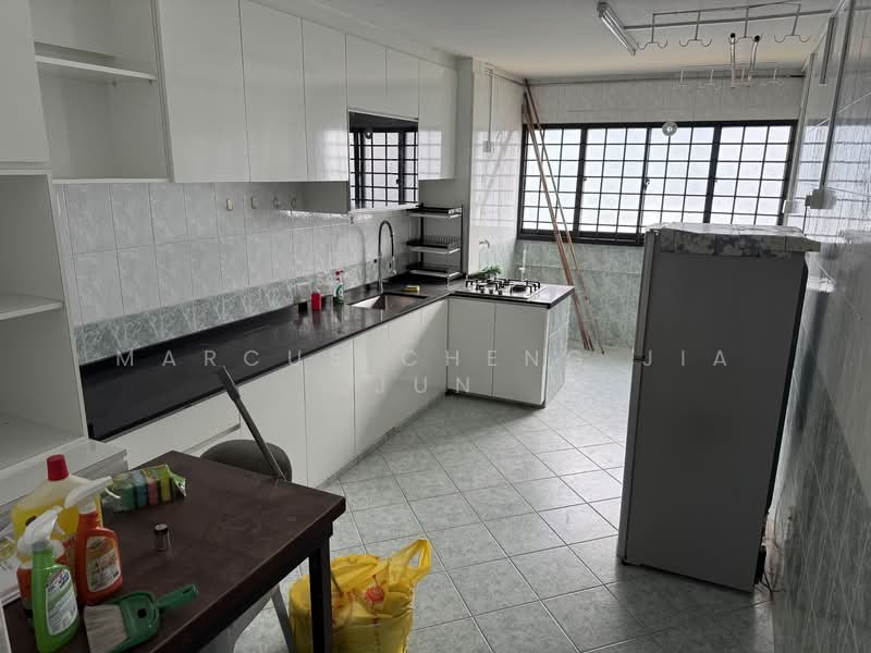 544 Ang Mo Kio Avenue 10, 544 Ang Mo Kio Avenue 10, 3 Bedrooms, 991 sqft, HDB Flat For Rent, by Marcus Cheng Jia Jun, 500100993 - Kitchen - PropertyGuru.com.sg