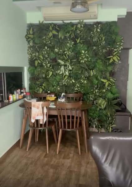 A Treasure Trove, 70 Punggol Walk, 3 Bedrooms, 1,206 sqft, Condominium For Rent, by Queen Sie, 500101009 - Dining Room - PropertyGuru.com.sg