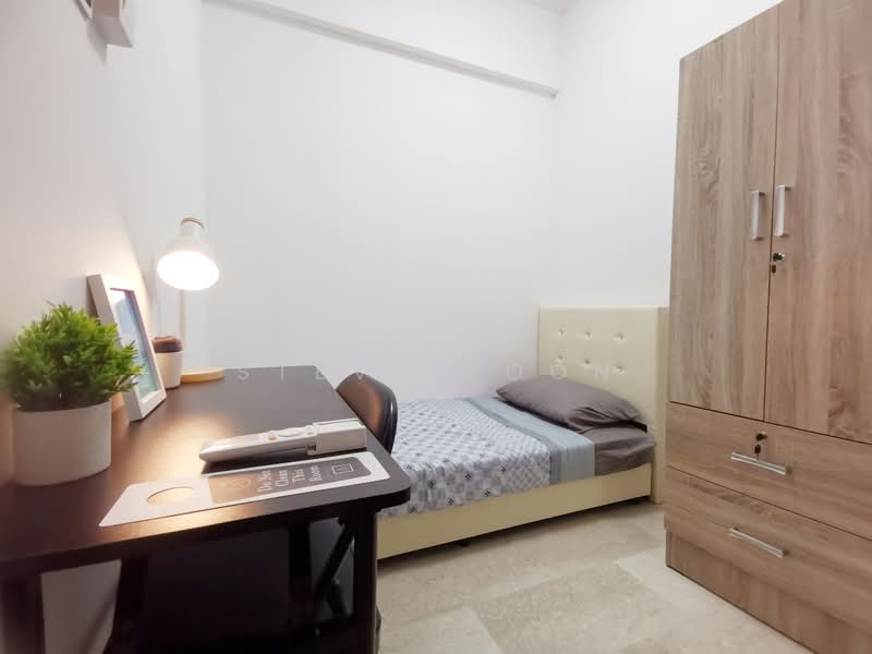 The Regalia, 2 River Valley Close, Room Rental, 120 sqft, Apartment For Rent, by Steve Voon, 500101037 - Bedroom - PropertyGuru.com.sg