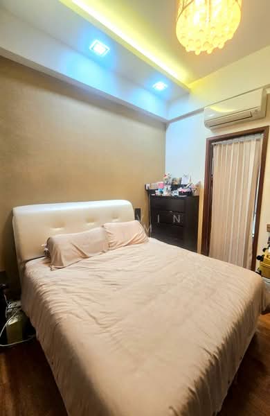 The Aston Condominium For Sale at S$ 2,150,000 | PropertyGuru Singapore - Bedroom