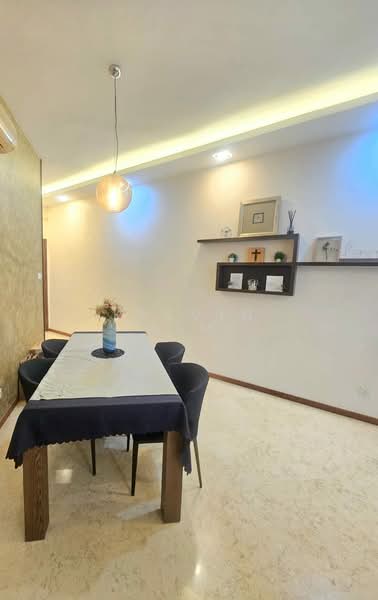 The Aston Condominium For Sale at S$ 2,150,000 | PropertyGuru Singapore - Dining Room