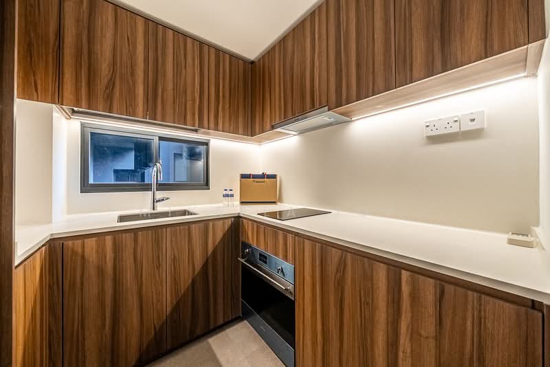 Lentor Modern, 7 Lentor Central, Mandai / Upper Thomson, 2 Bedrooms, 732 sqft, Condominium For Rent, by Mikaela Joy, 500101041 - Kitchen - PropertyGuru.com.sg