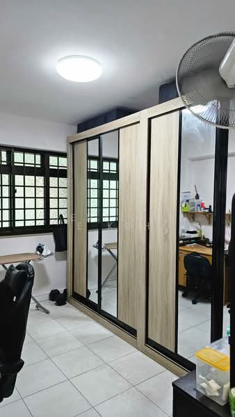 692 Jurong West Central 1 HDB Flat For Sale at S$ 680,000 | PropertyGuru Singapore - Common Room