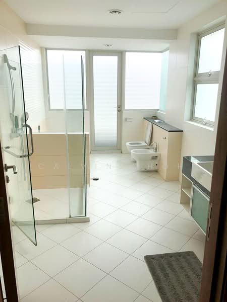 Braddell Heights Estate, Matlock Rise, 7 Bedrooms, 5,700 sqft, Bungalow House For Rent, by Calvin Choh, 500101053 - Bathroom - PropertyGuru.com.sg