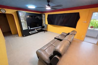 For Sale - 122 Yishun Street 11