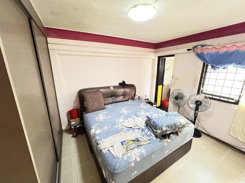 122 Yishun Street 11, 122 Yishun Street 11, 3 Bedrooms, 1,001 sqft, HDB Flat For Sale, by GANESHKUMAR K, 500101058 - Bedroom - PropertyGuru.com.sg