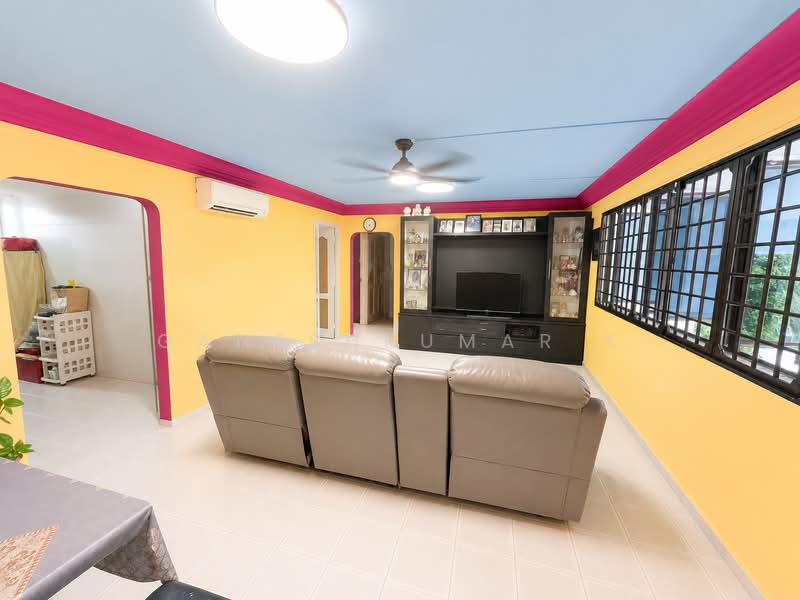122 Yishun Street 11, 122 Yishun Street 11, 3 Bedrooms, 1,001 sqft, HDB Flat For Sale, by GANESHKUMAR K, 500101058 - Living Room - PropertyGuru.com.sg