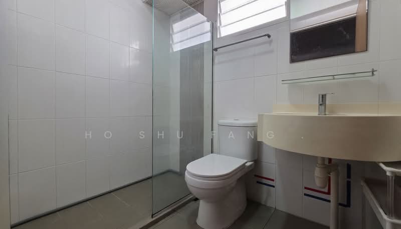 286C Compassvale Crescent HDB Flat For Sale at S$ 718,888 | PropertyGuru Singapore - Bathroom