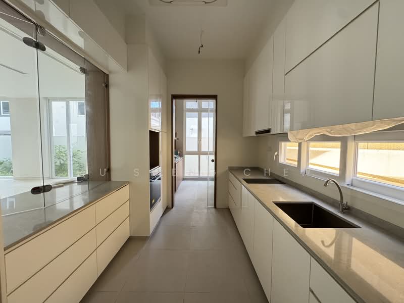 Detached Home. 1KM to Maris Stella. Walking Distance to Nex, , 7 Bedrooms, 11,465 sqft, Detached House For Sale, by Yu Sheng Chew, 500101065 - Kitchen - PropertyGuru.com.sg