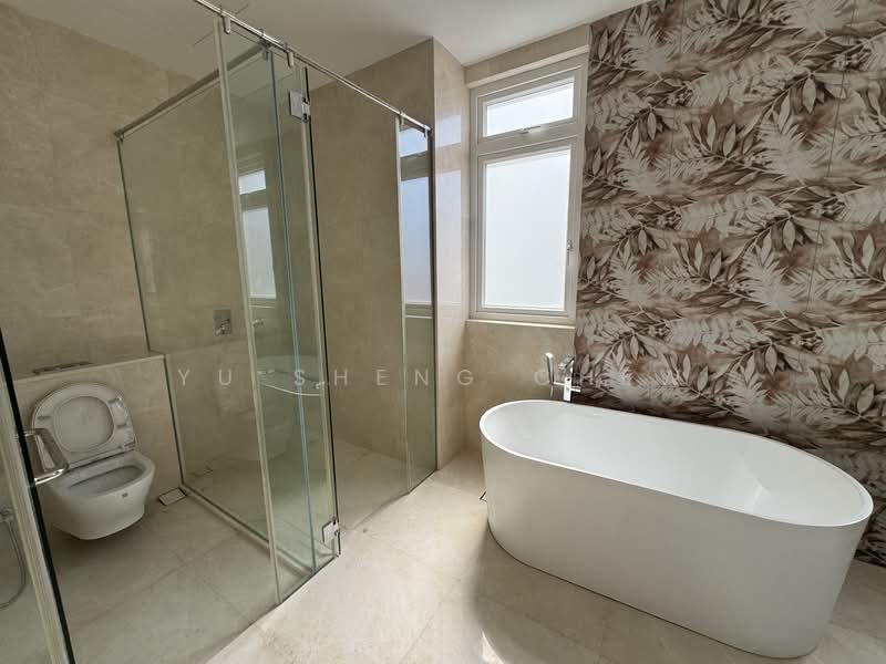 Detached Home. 1KM to Maris Stella. Walking Distance to Nex, , 7 Bedrooms, 11,465 sqft, Detached House For Sale, by Yu Sheng Chew, 500101065 - Bathroom - PropertyGuru.com.sg